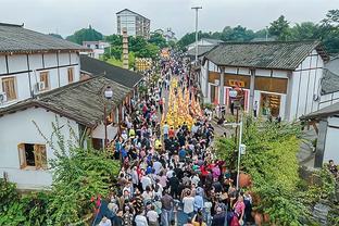 沪上德比来袭！上海海港发布超级杯海报：棋逢对手